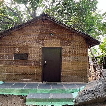 Sunrise Guest House & Restaurant Hampi Esterno foto