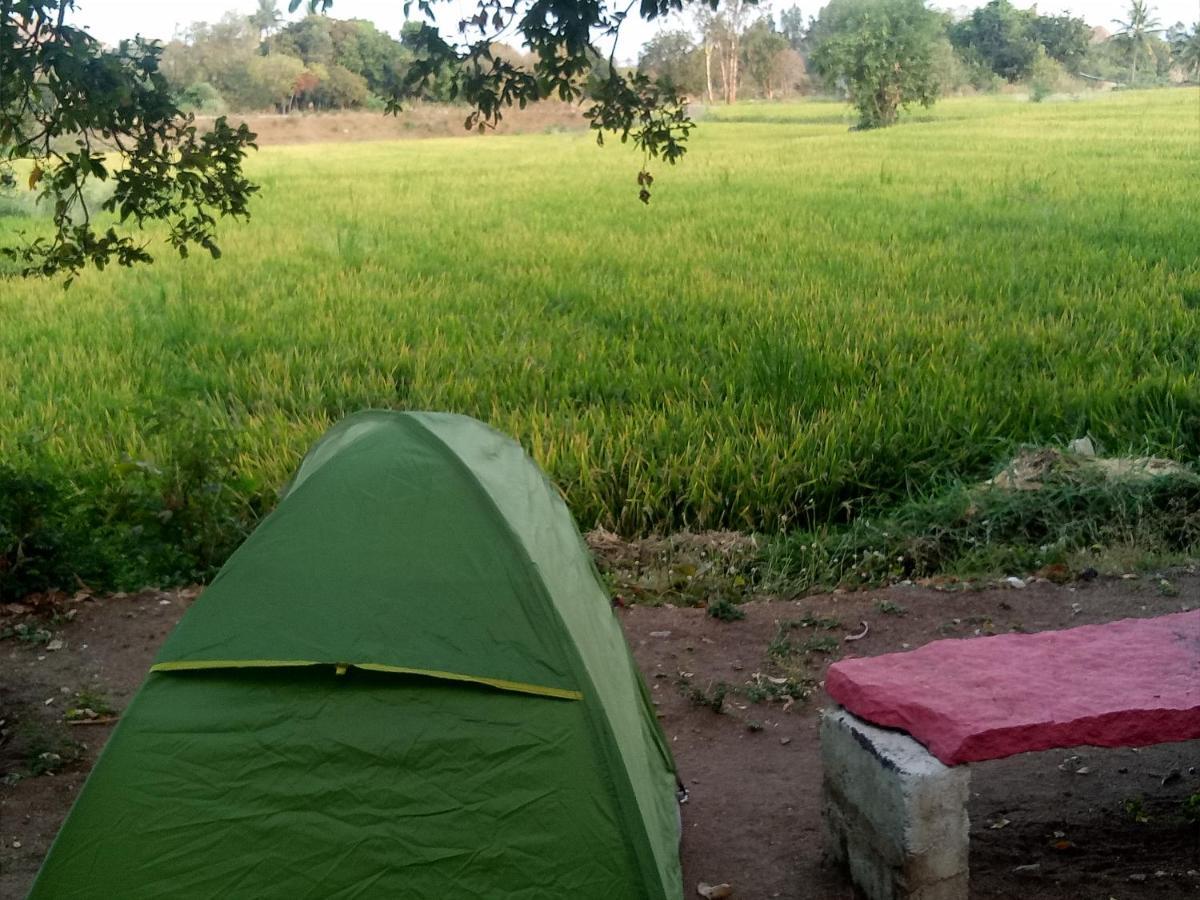 Sunrise Guest House & Restaurant Hampi Esterno foto